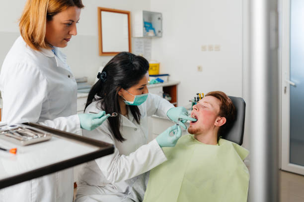 Professional Emergency Dental Service in KS